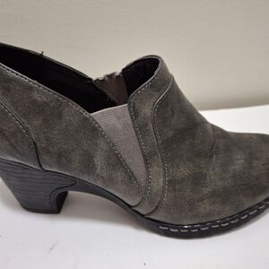 Women's Gray Ankle Boots